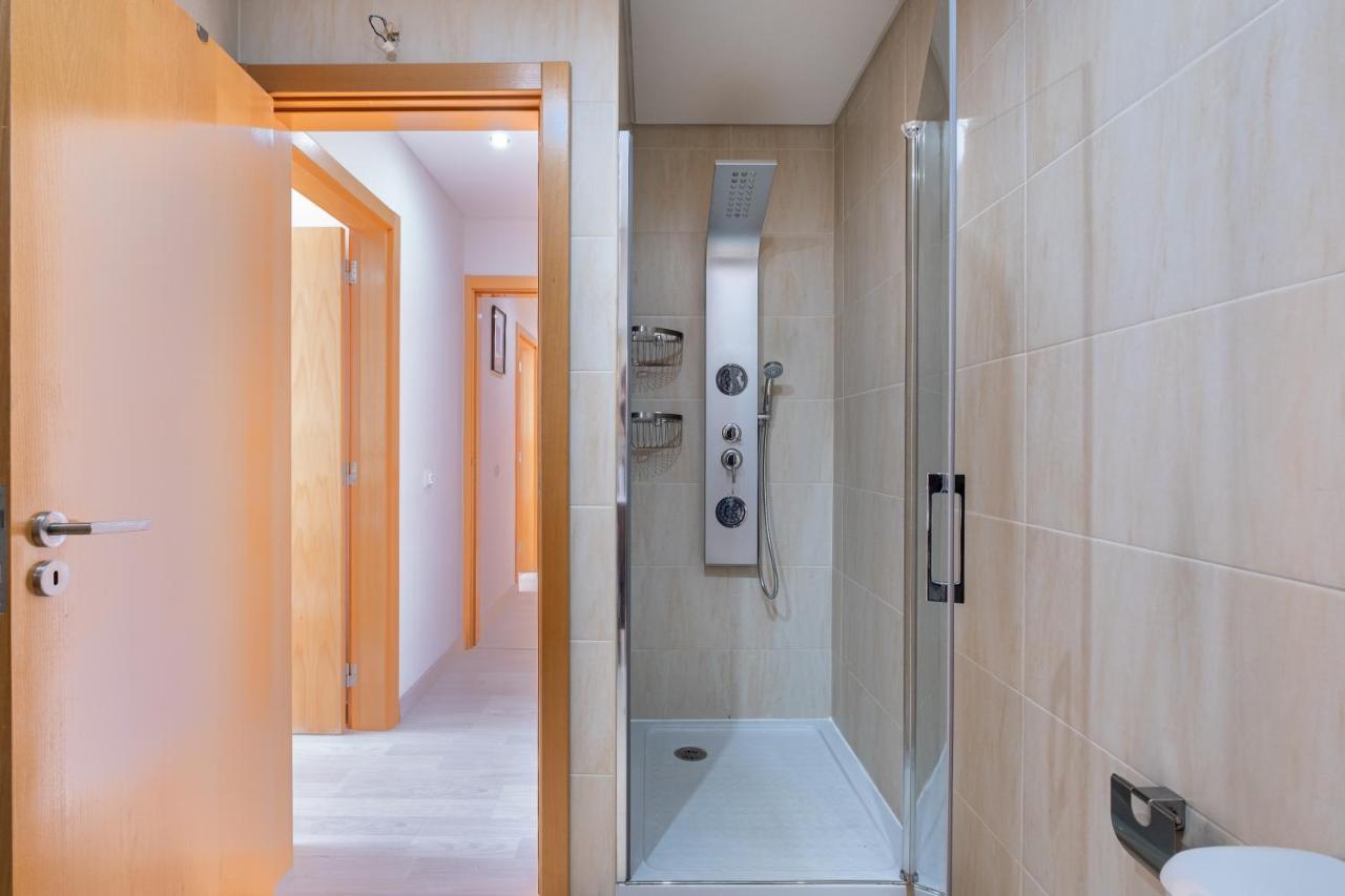 Appartement - Spacious With Swimming Pool & View