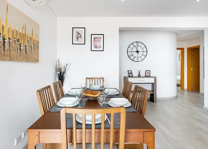 Vilamoura - Spacious With Swimming Pool & View